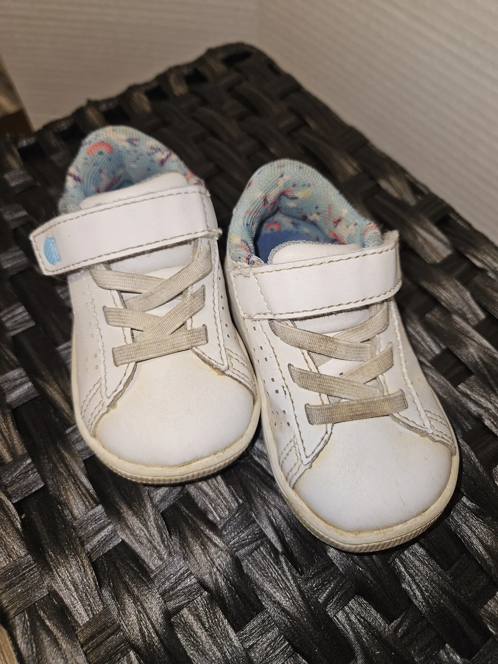 K-Swiss White Kids Velcro Sneakers with Light Blue Shield